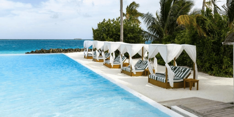 Iru Veli (4) Iru Veli 4 WOLO Travel